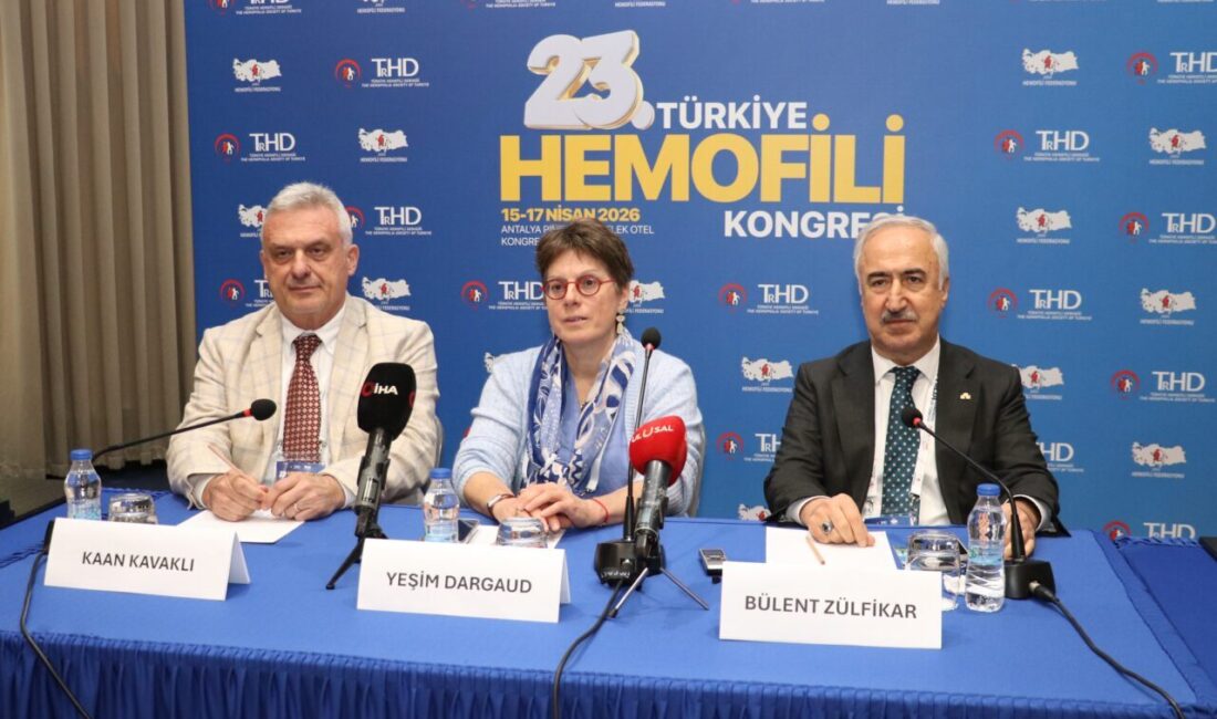 - Türkiye Hemofili Derneği Başkanı ve İstanbul Üniversitesi Rektörü Prof.