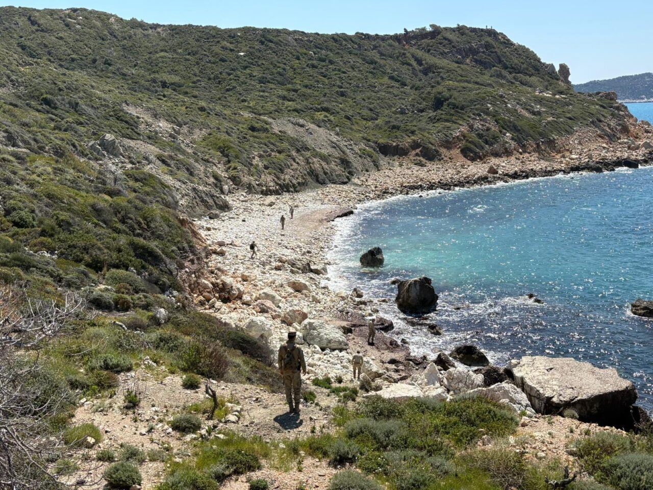 ANTALYA (AA) – Antalya'nın Kaş ilçesinde balık tutmak için evinden