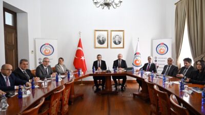 ANTALYA (AA) – Antalya'da elektrik hatlarından kaynaklanan orman yangınlarının önlenmesine