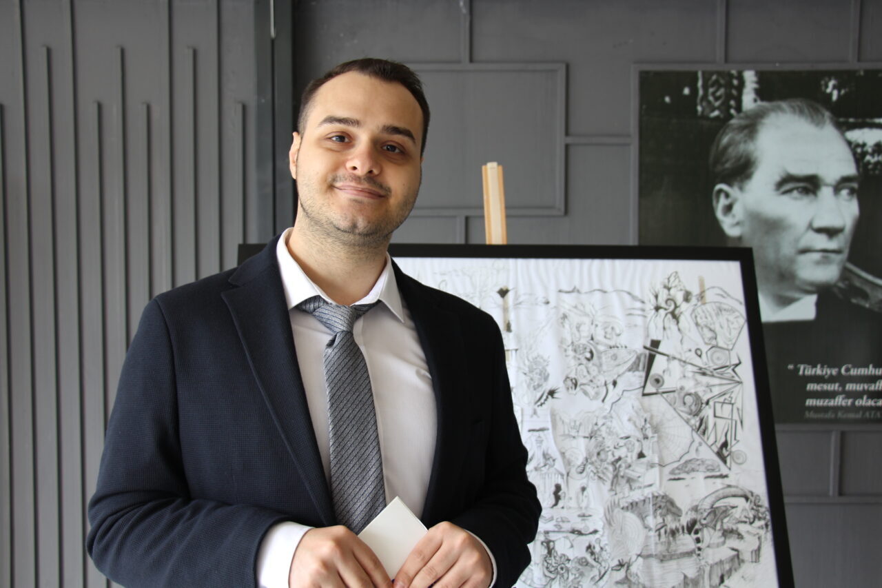 ANTALYA (AA) – Antalya'da genç sanatçı Can Baran'ın 2 Nisan