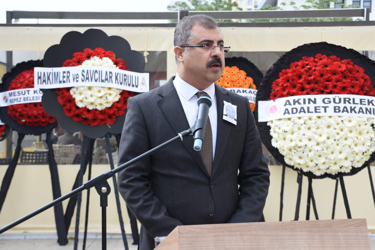 ANTALYA (AA) – Tedavi gördüğü hastanede hayatını kaybeden Antalya Cumhuriyet