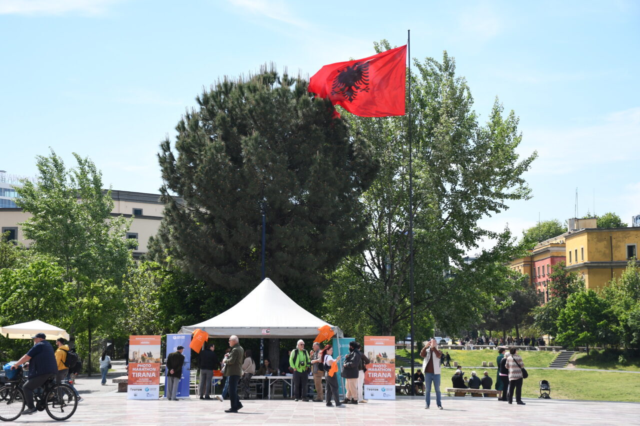 TİRAN (AA) – Arnavutluk'un başkenti Tiran'da "Tiran Fotoğraf Maratonu" etkinliği