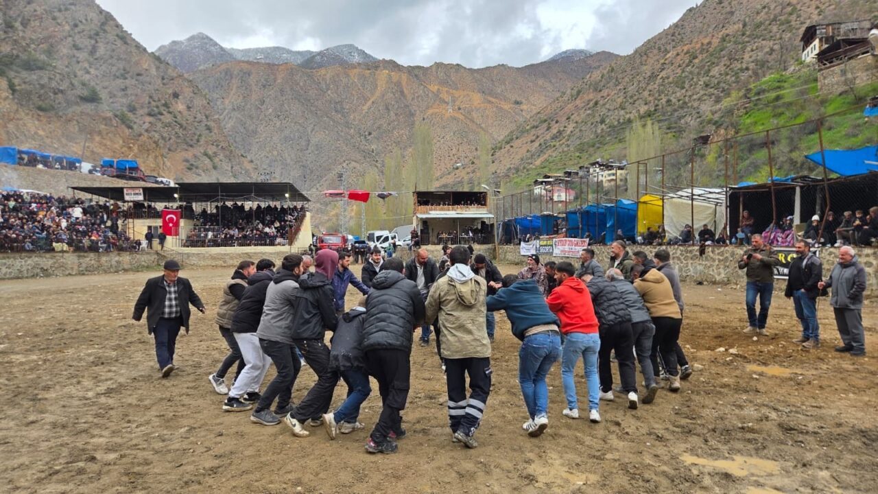 - Festivalde 320 bin lira para ödülü dağıtıldı