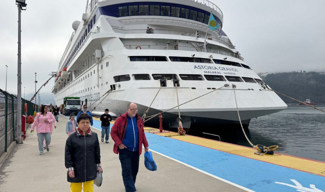 BARTIN (AA) – Rusya'nın Soçi kentinden hareket eden "Astoria Grande"