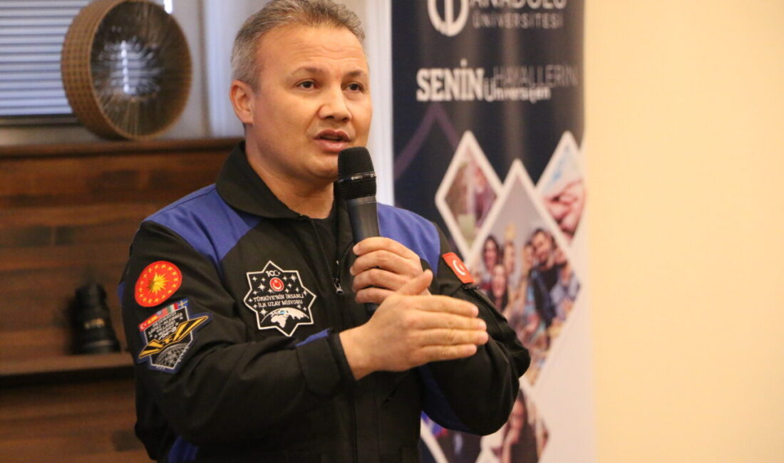 ESKİŞEHİR (AA) – Türkiye'nin uzaya çıkan ilk astronotu Alper Gezeravcı,