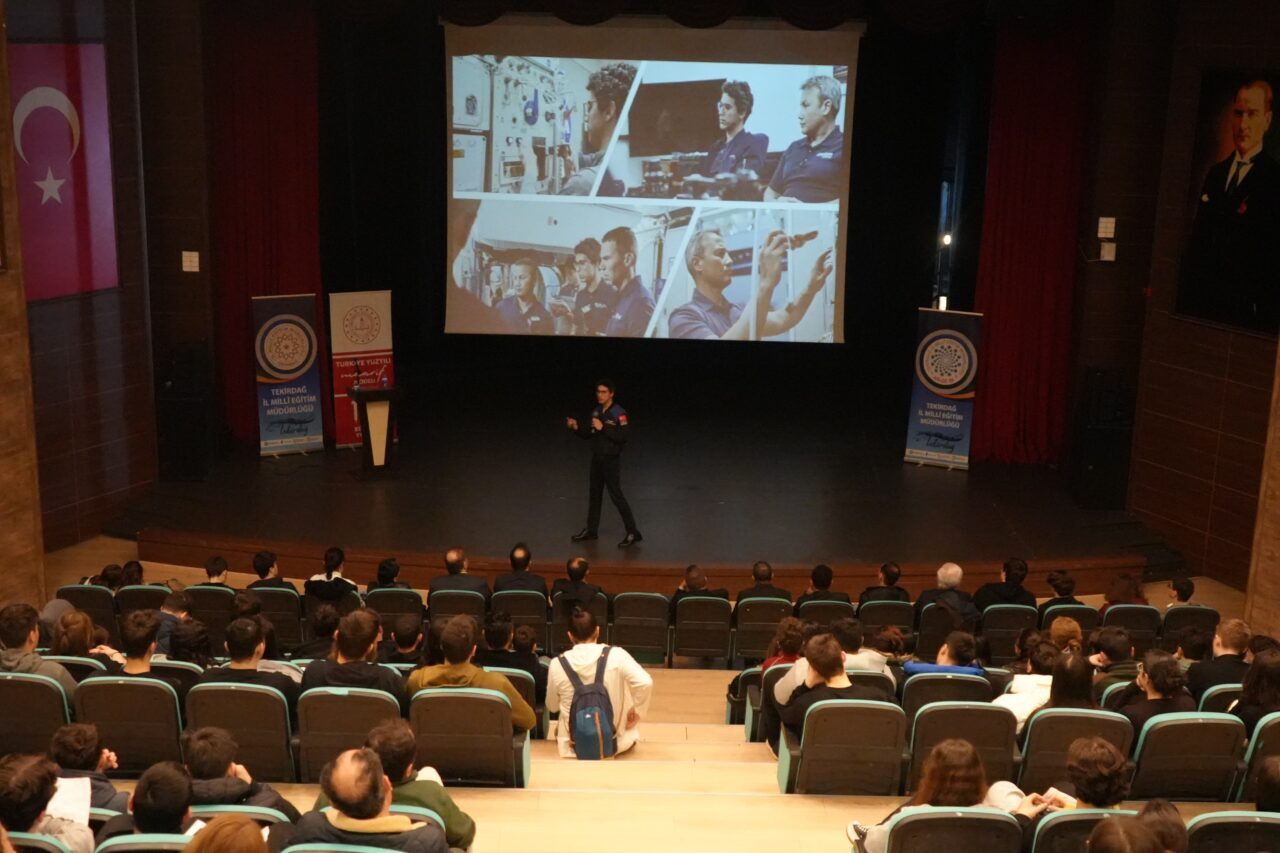 TEKİRDAĞ (AA) – Türkiye'nin ikinci astronotu Tuva Cihangir Atasever, Tekirdağ'da