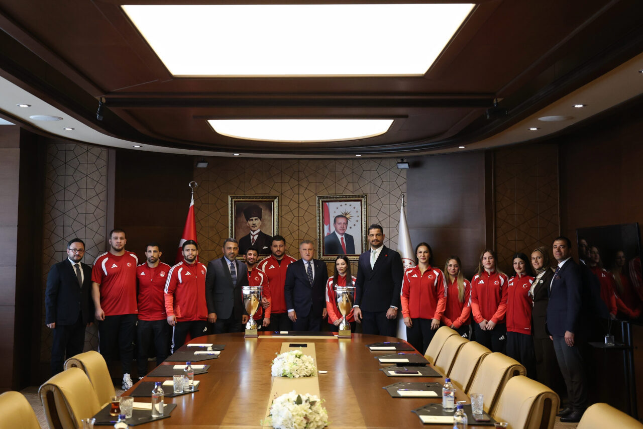 ANKARA (AA) – Gençlik ve Spor Bakanı Osman Aşkın Bak,