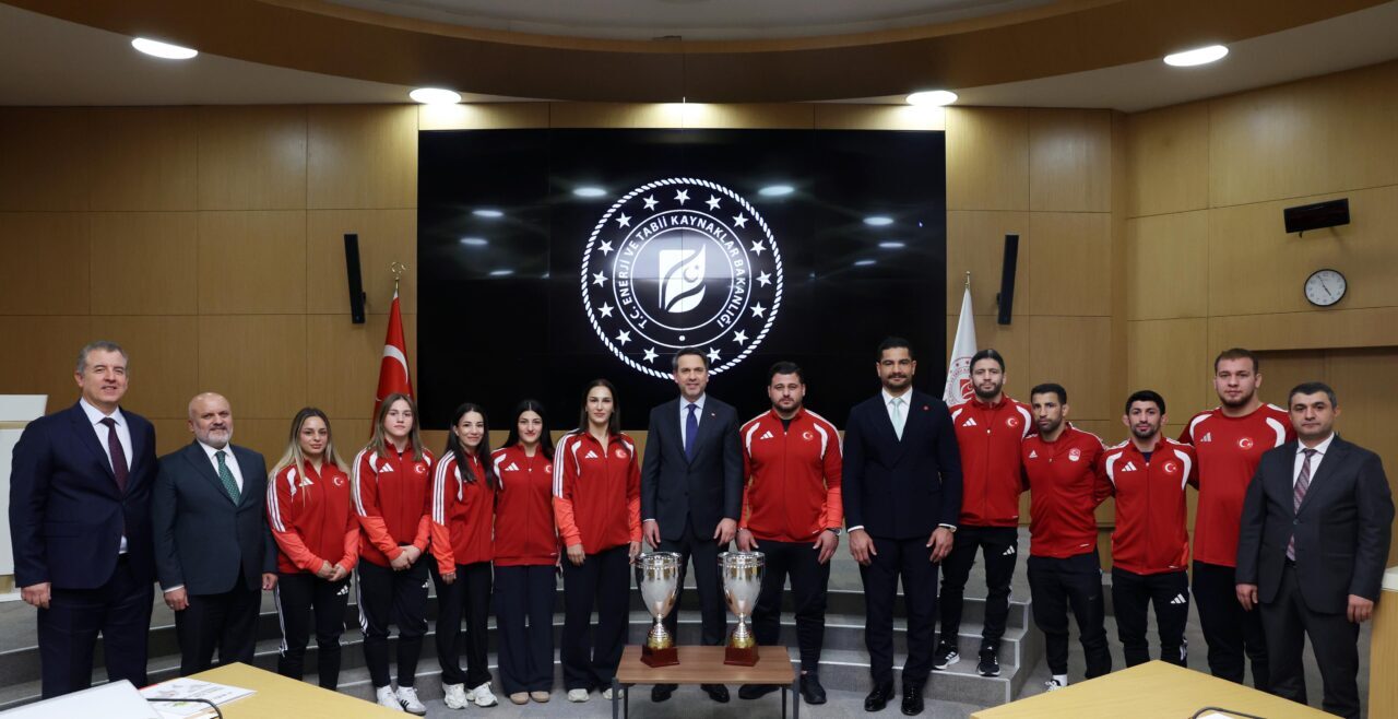 ANKARA (AA) – Enerji ve Tabii Kaynaklar Bakanı Alparslan Bayraktar,