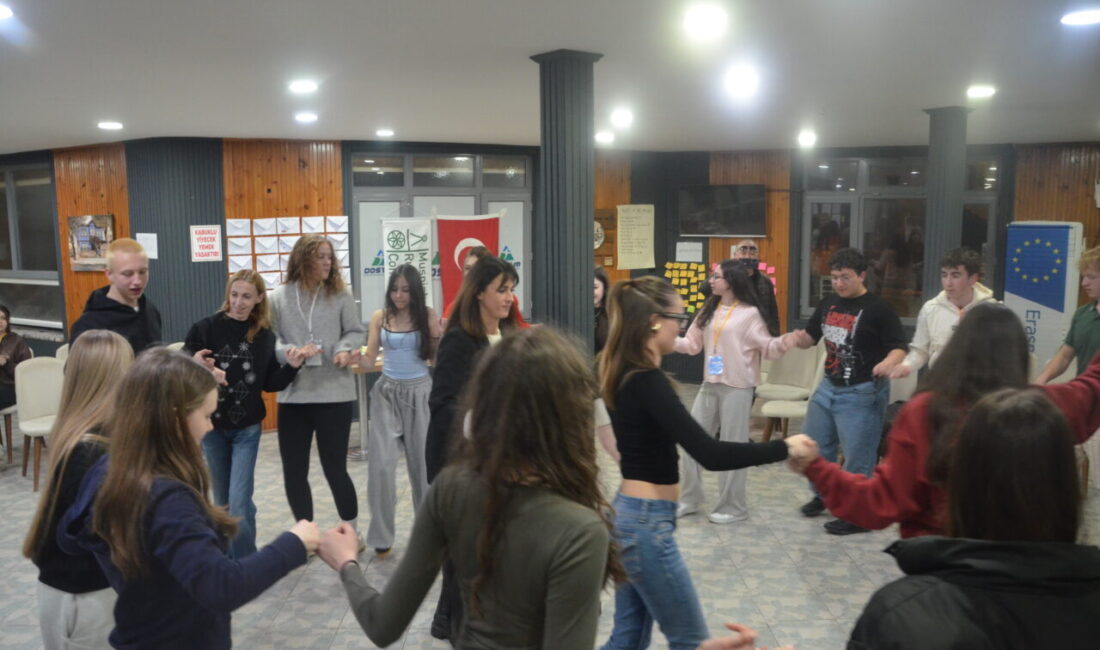 BURSA (AA) – Erasmus projesi kapsamında Avrupa ülkelerinden gelen öğrenciler