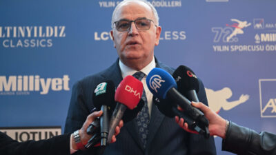 - Türkiye Voleybol Federasyonu Başkanı Mehmet Akif Üstündağ:
"İnşallah Şampiyonlar Ligi'nin