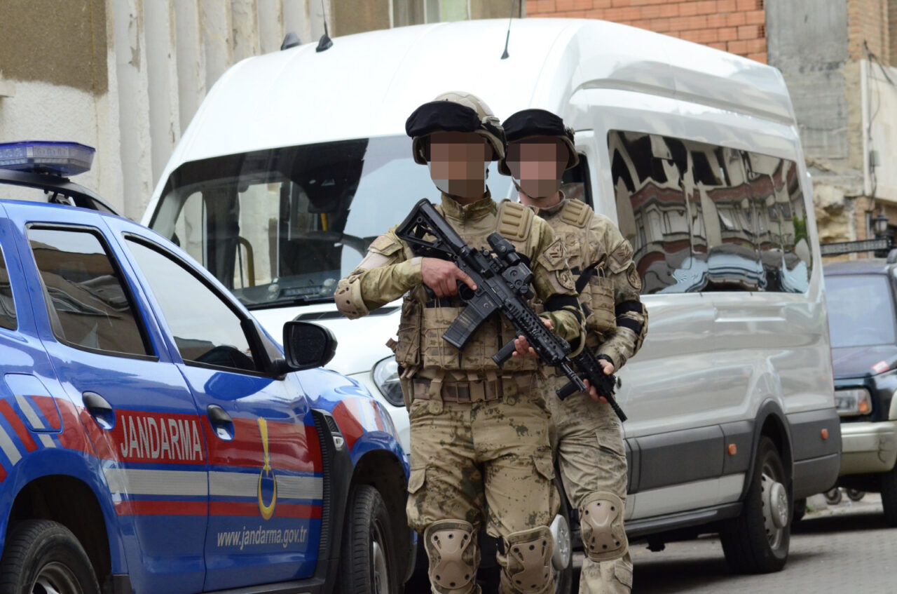 AYDIN (AA) – Aydın merkezli 10 ilde düzenlenen operasyonda, sertifika