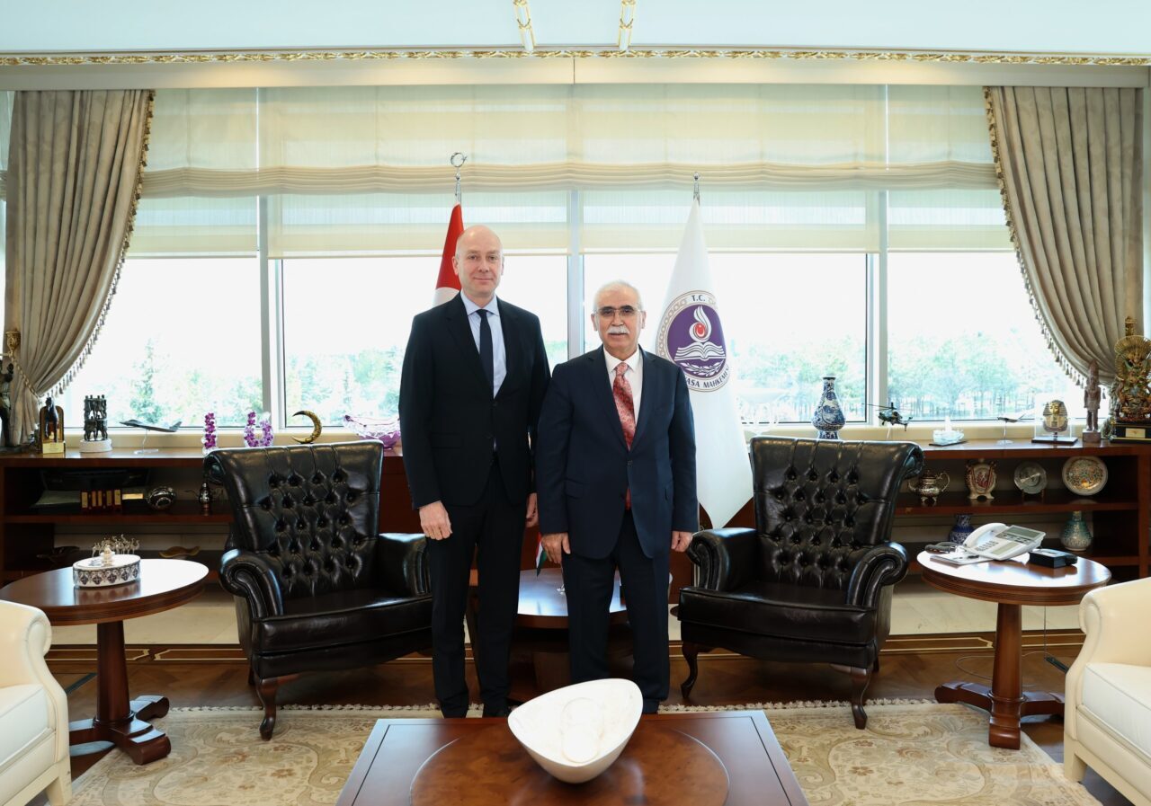 ANKARA (AA) – Anayasa Mahkemesi (AYM) Başkanı Kadir Özkaya, Türkiye'ye