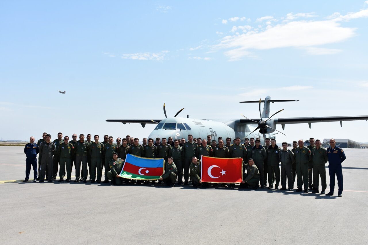 BAKÜ (AA) – Azerbaycan'da, Türk ve Azerbaycan Hava Kuvvetlerinin ortak