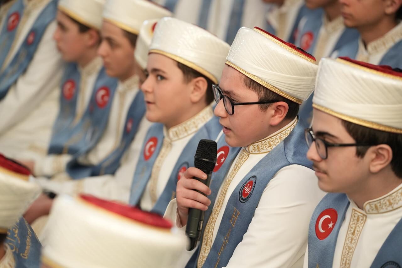 İSTANBUL (AA) – Bağcılar'da, hafızlık eğitimini tamamlayan 67 öğrenci icazet