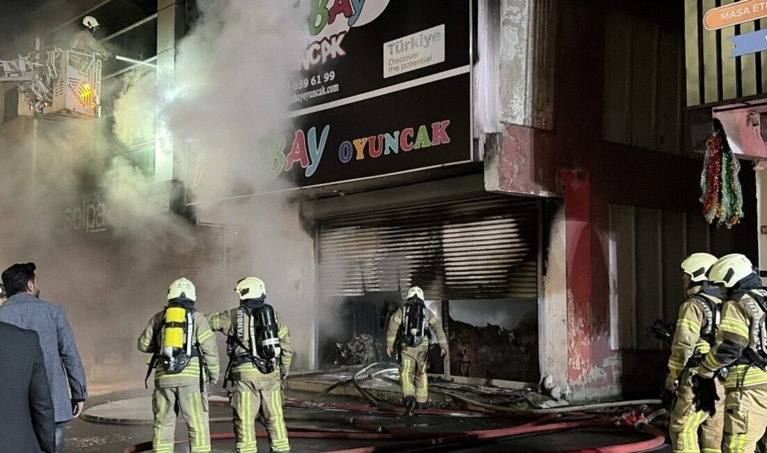 İSTANBUL (AA) – Bağcılar'da İSTOÇ Ticaret Merkezi'ndeki bir iş yerinde