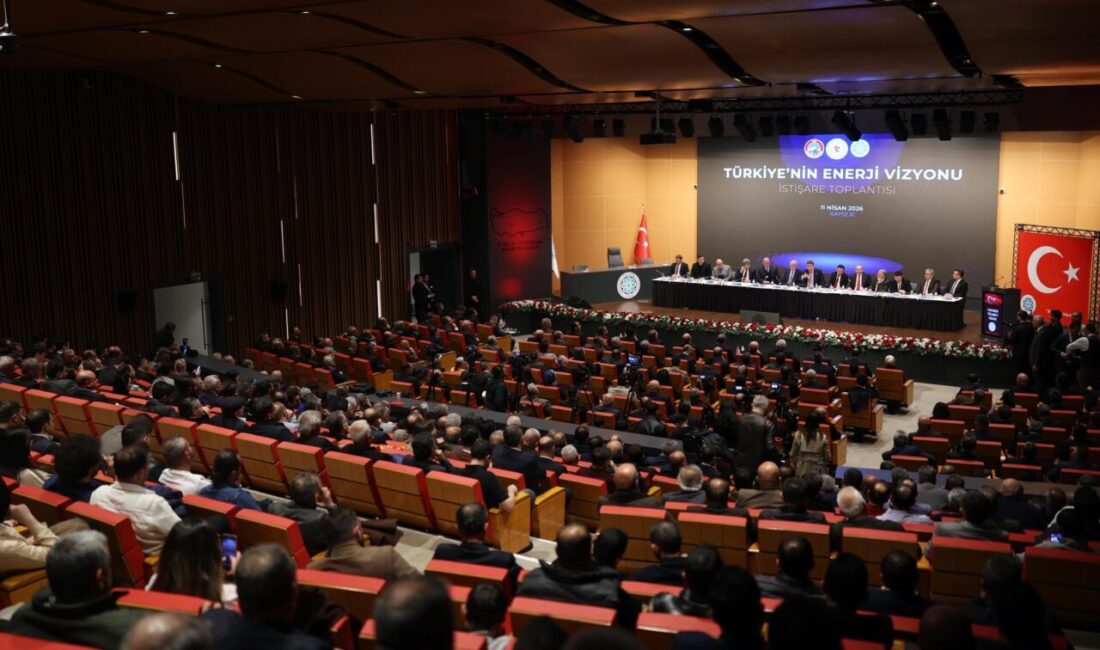 - "Yenilenebilir enerjiyi azami düzeyde kullanan bir Türkiye, doğal gaz