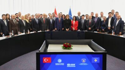 PRİŞTİNE (AA) – Ticaret Bakanı Ömer Bolat, Türkiye ile Kosova