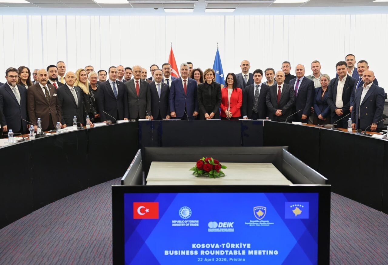 PRİŞTİNE (AA) – Ticaret Bakanı Ömer Bolat, Türkiye ile Kosova