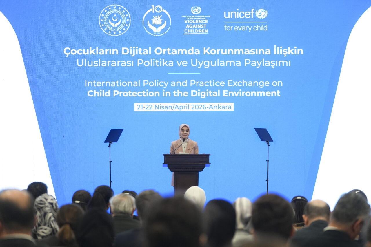 - "Çocuklarımızın dijital ortamlarda güvenliğini sağlamak yalnızca ulusal değil, küresel
