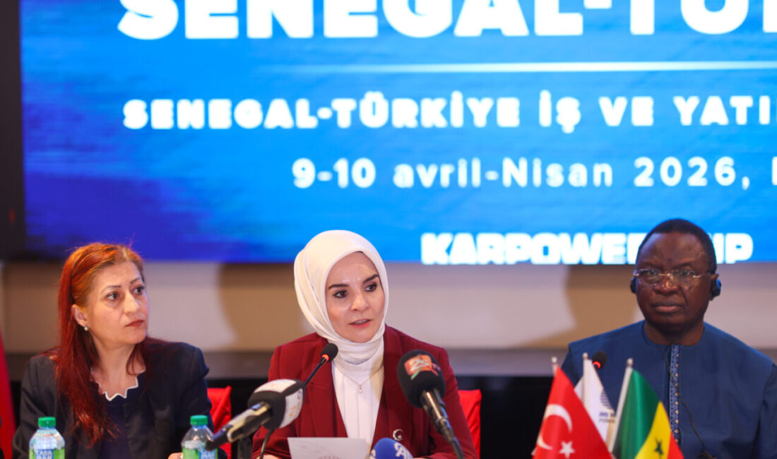 - "İki Cumhurbaşkanının ortak vizyonuyla hedefimiz, ihracat ve ithalattaki ivmeyi