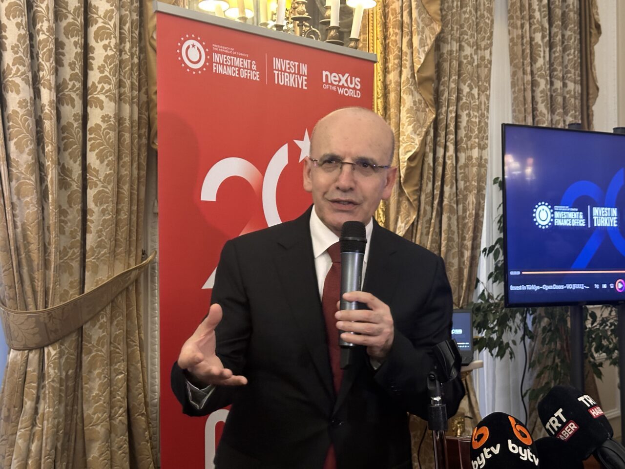 - "Orta Doğu'daki savaşın tedarik zincirlerinin yeniden çeşitlenmesine ve yeni