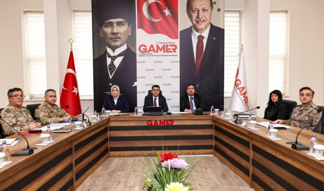 TUNCELİ (AA) – Adalet Bakan Yardımcısı Can Tuncay ve İçişleri