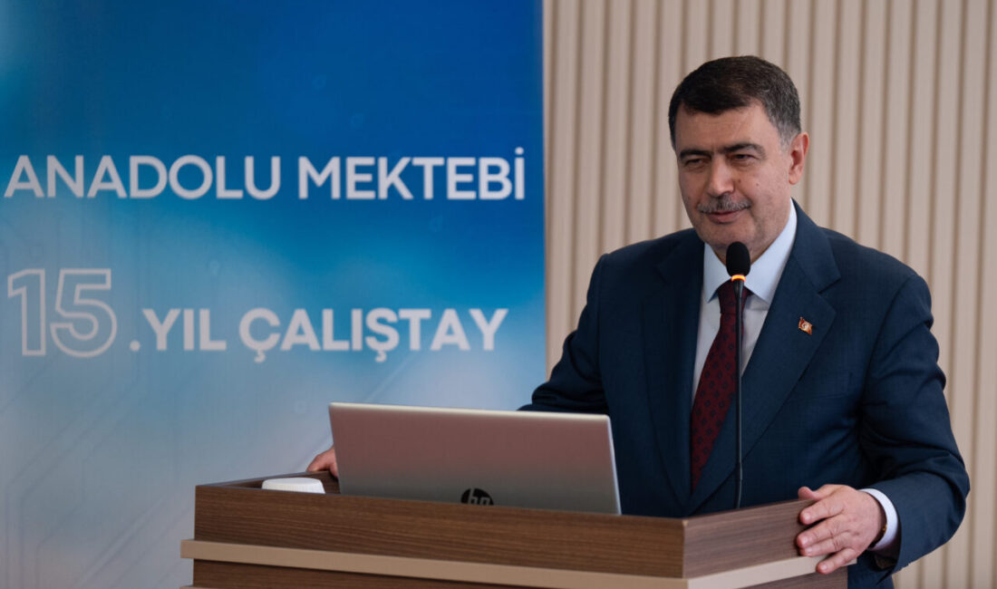 ANKARA (AA) – Ankara'da düzenlenen Anadolu Mektebi 15. Yıl Çalıştayı