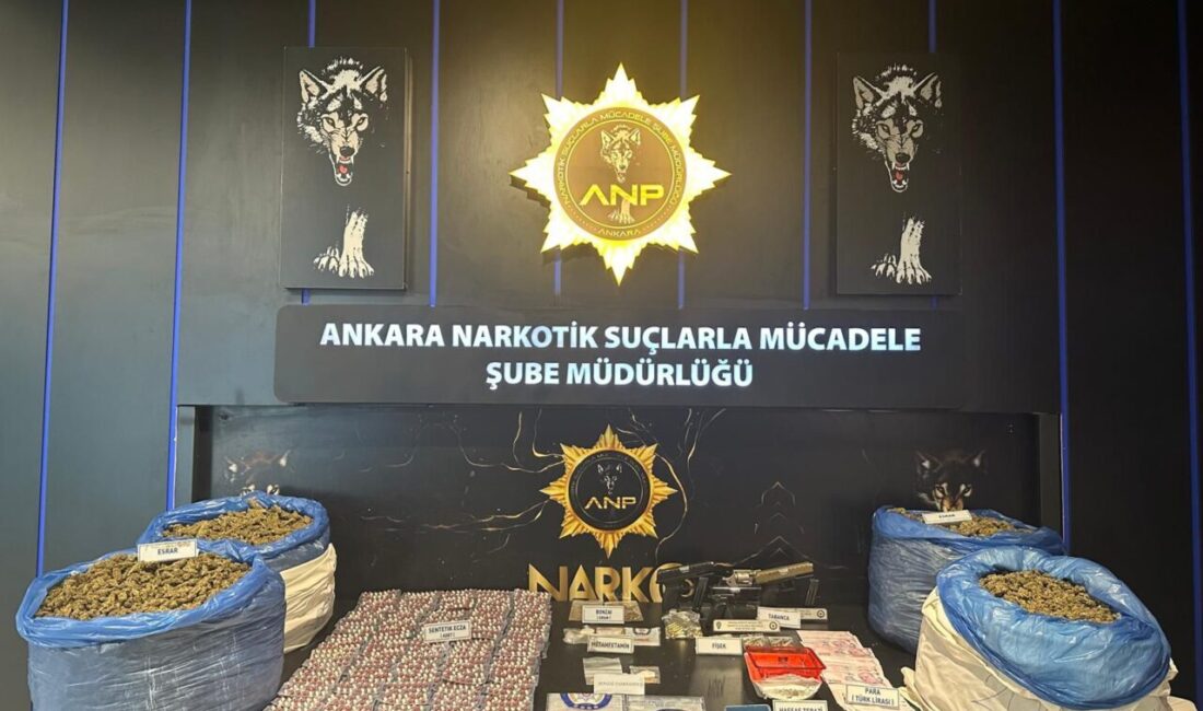 ANKARA (AA) – Başkentte uyuşturucu tacirlerine yönelik operasyonlarda gözaltına alınan