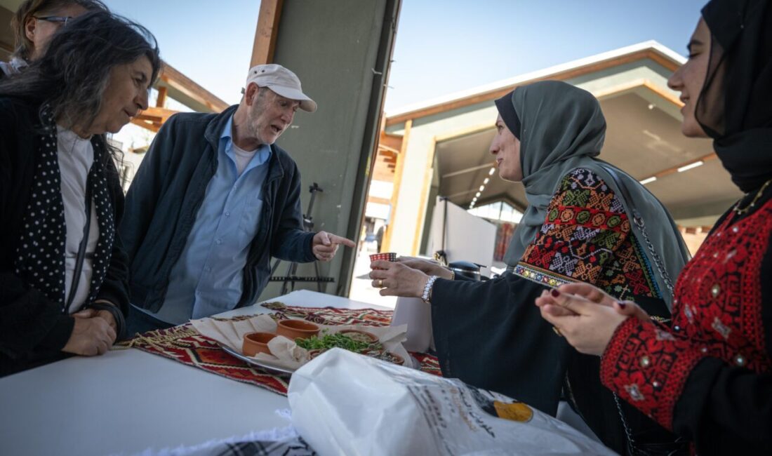 ANKARA (AA) – Başkentte, Yeni Bir Dünya Vakfınca "İslam Ülkeleri