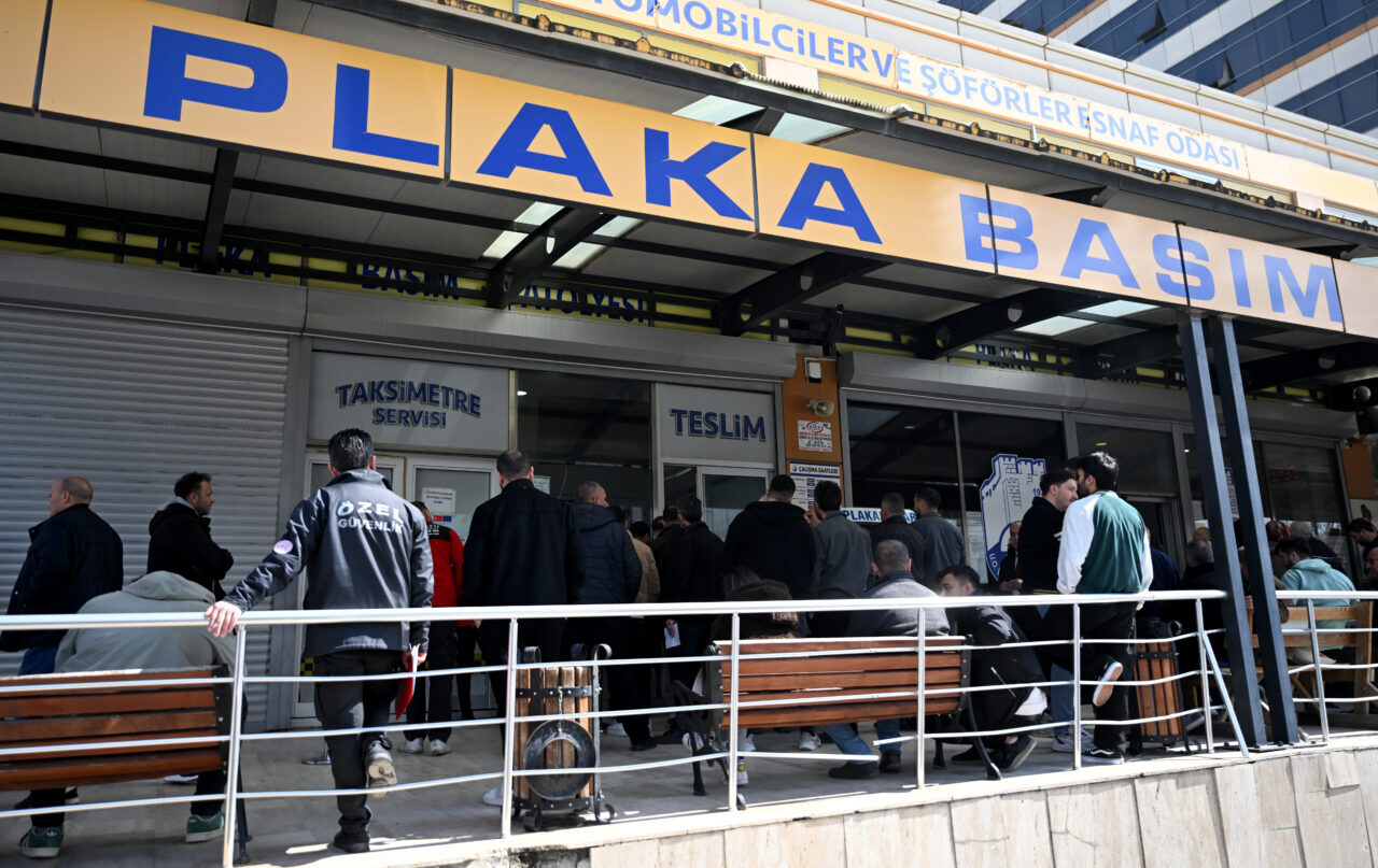 ANKARA (AA) – Ankara'da "APP" olarak bilinen standart dışı plakaları