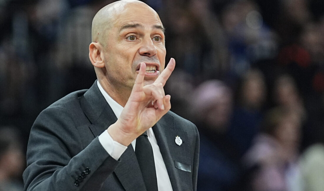 - Anadolu Efes: 79 - Partizan: 72