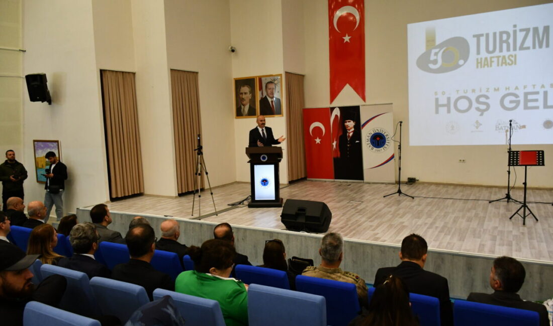 BATMAN (AA) – Batman'da "Turizm Haftası" dolayısıyla program düzenlendi. Vali
