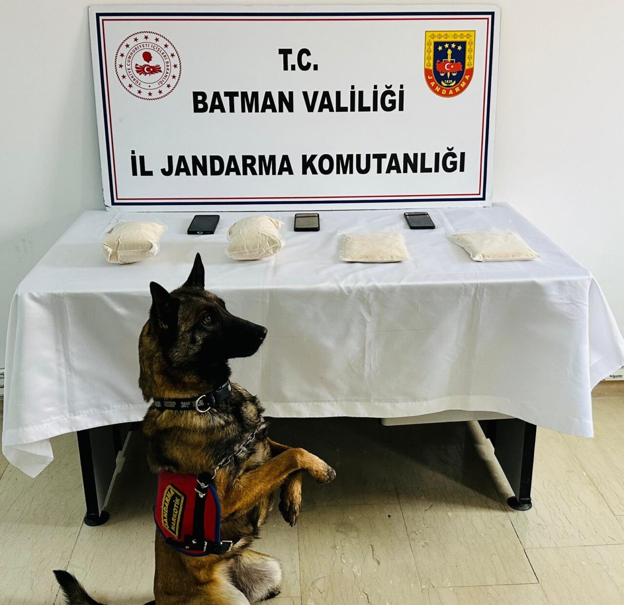BATMAN (AA) – Batman'da bir yolcu otobüsünde 3 kilogram sentetik