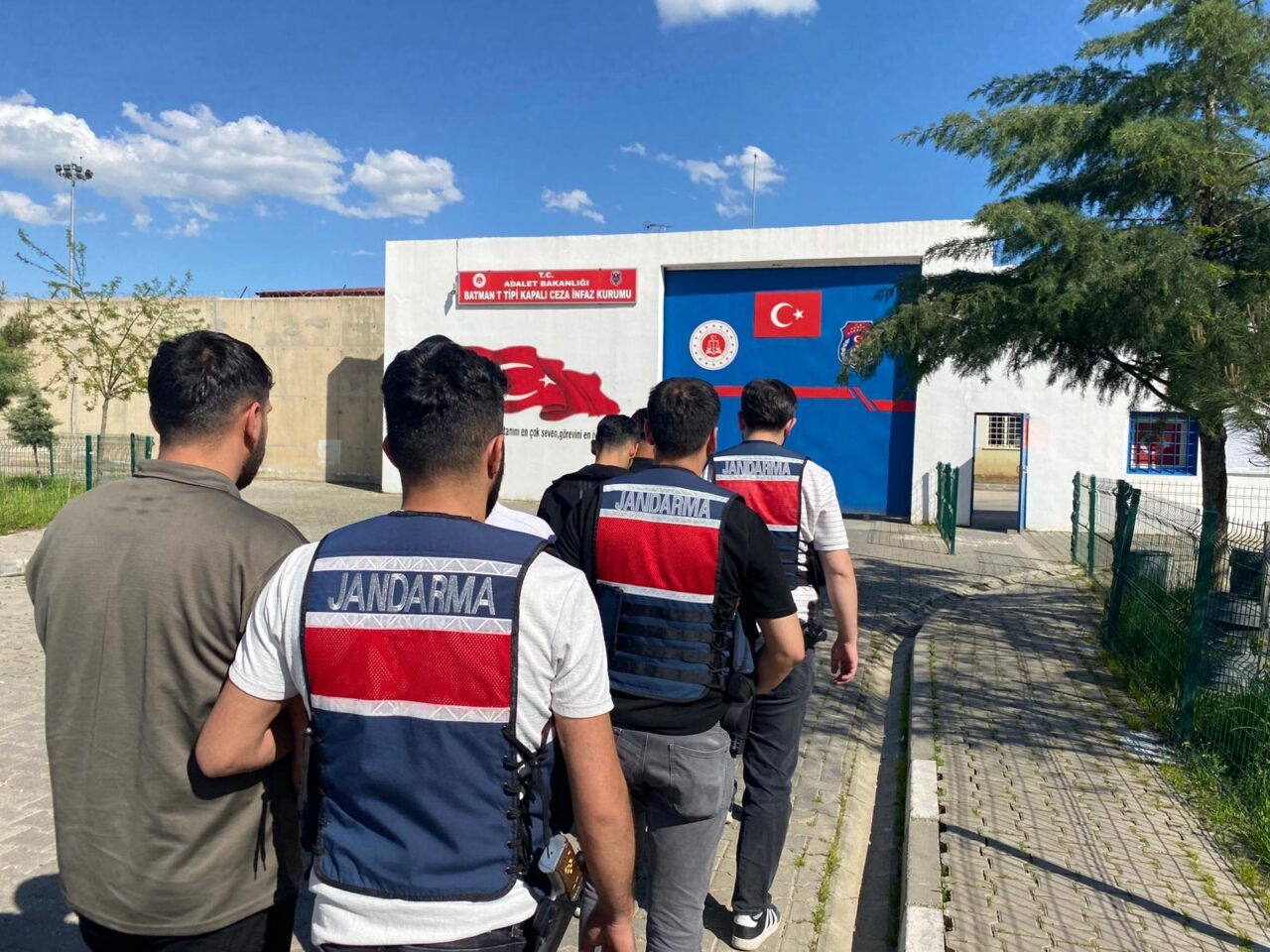 BATMAN (AA) – Batman'da düzenlenen yasa dışı bahis operasyonunda gözaltına