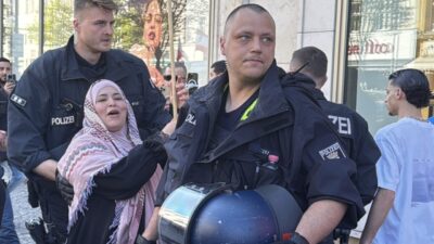 BERLİN (AA) – Almanya’nın başkenti Berlin'de Filistin'e destek gösterisi yapıldı.