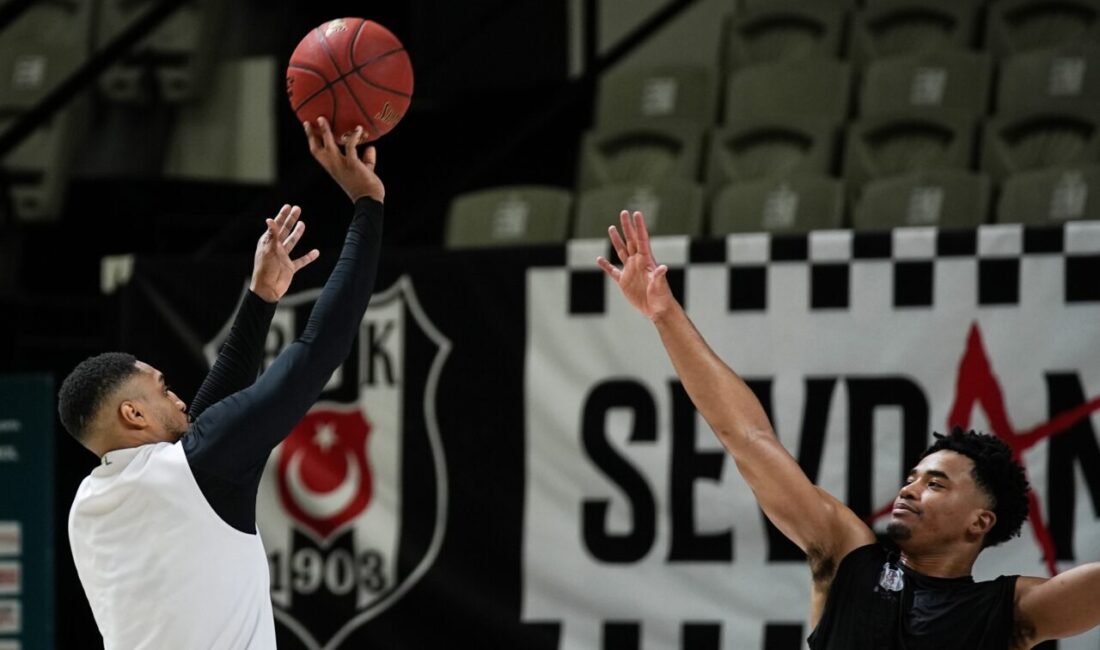 - Beşiktaş GAİN Başantrenörü Dusan Alimpijevic:
"Kulübün tarihine baktığımızda böyle bir