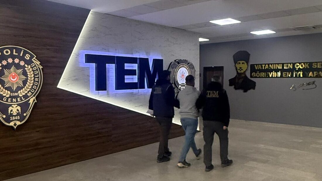 ERZURUM (AA) – Beşiktaş’ta Yapı Kredi Plaza önündeki polis noktasına