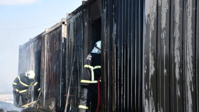 BİLECİK (AA) – Bilecik'te site inşaatının şantiyesindeki konteyner depoda çıkan