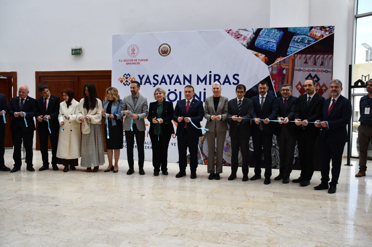 BİLECİK (AA) – Bilecik'te, Kültür ve Turizm Bakanlığının katkılarıyla Valilik