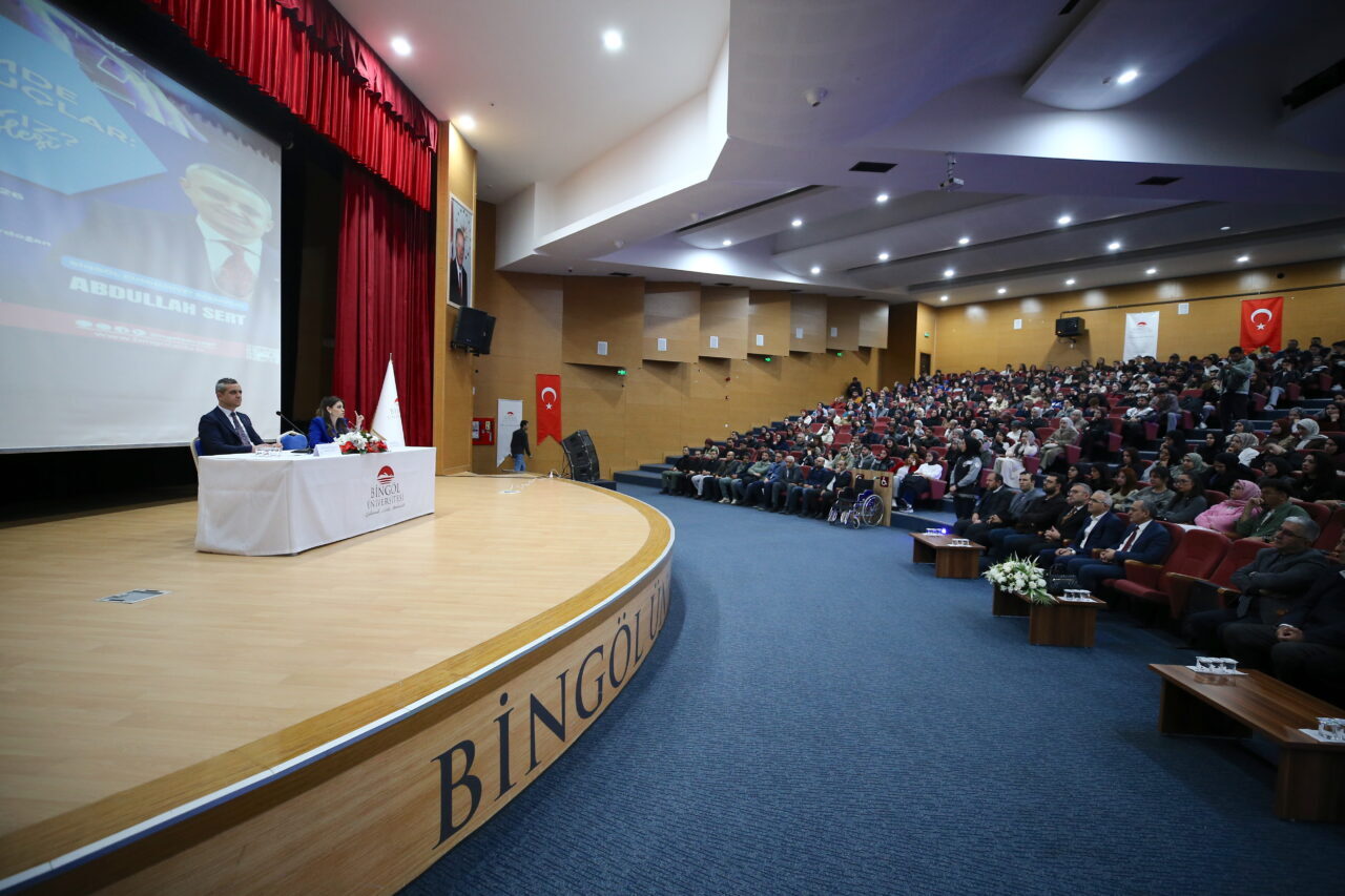 BİNGÖL (AA) – Bingöl Üniversitesinde "Siber Alemde İşlenen Suçlar: Ne
