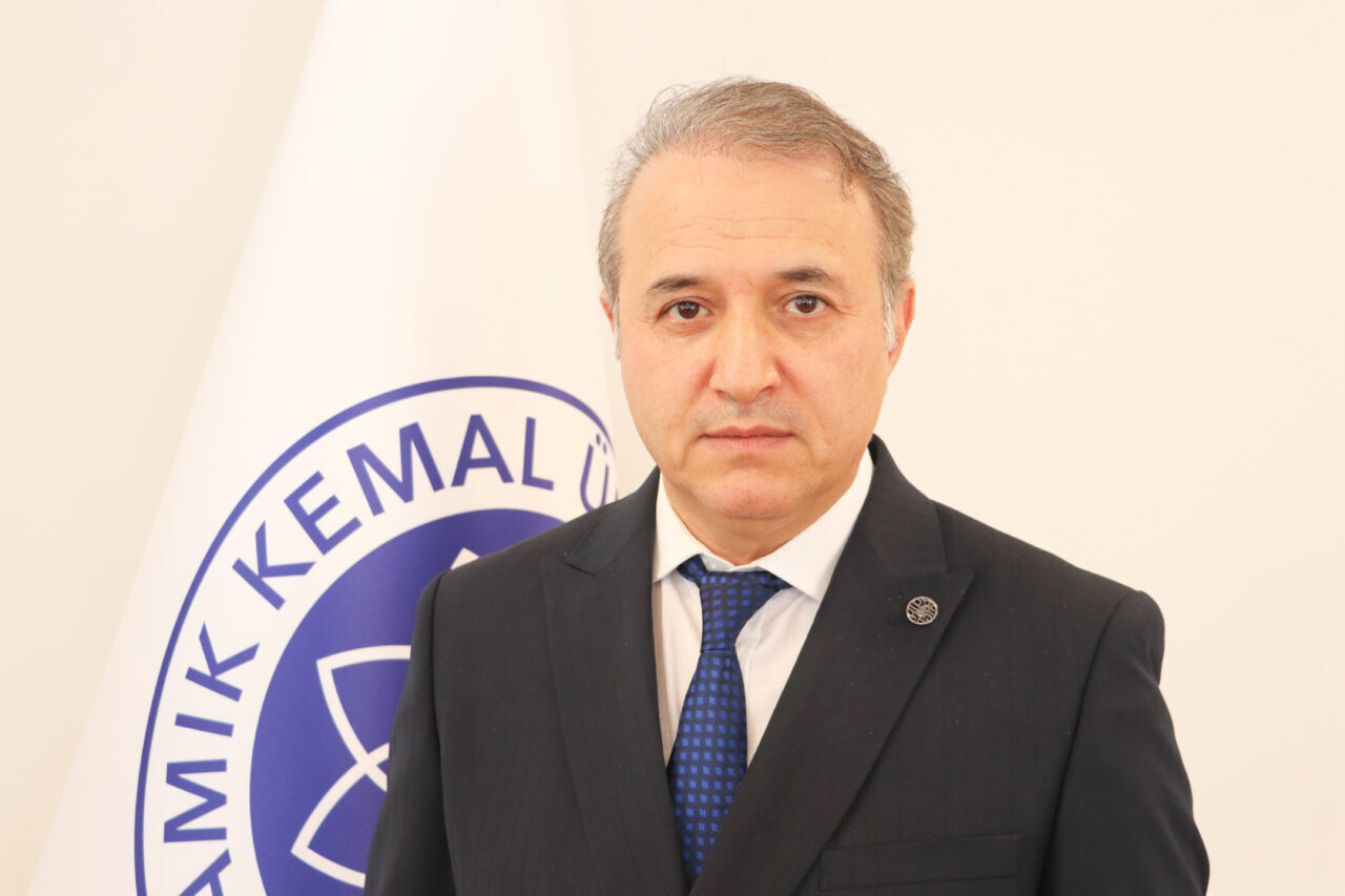 - Tekirdağ Namık Kemal Üniversitesi (NKÜ) Çorlu Mühendislik Fakültesi Dekanı