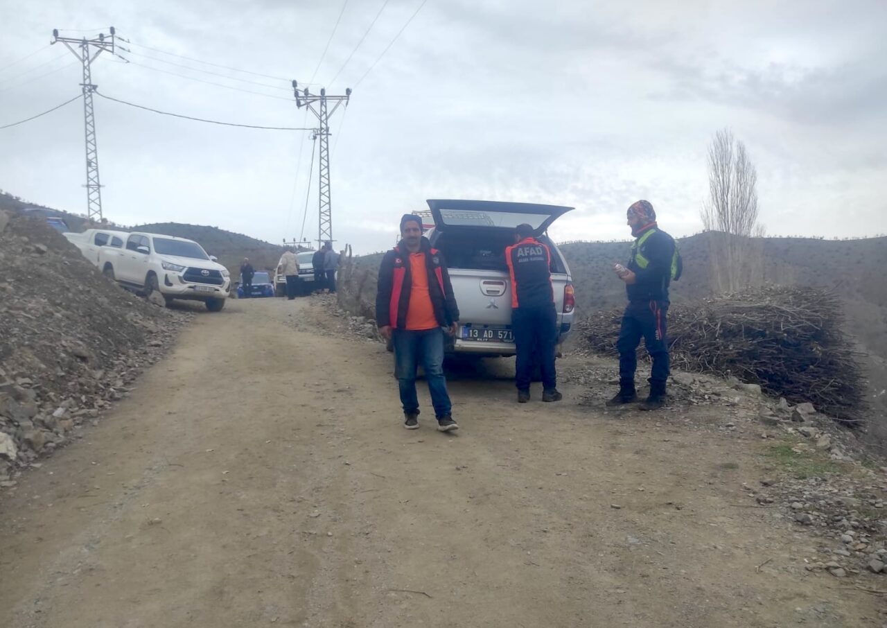 - Arama çalışmalarında dron ve insansız hava aracı da kullanılıyor