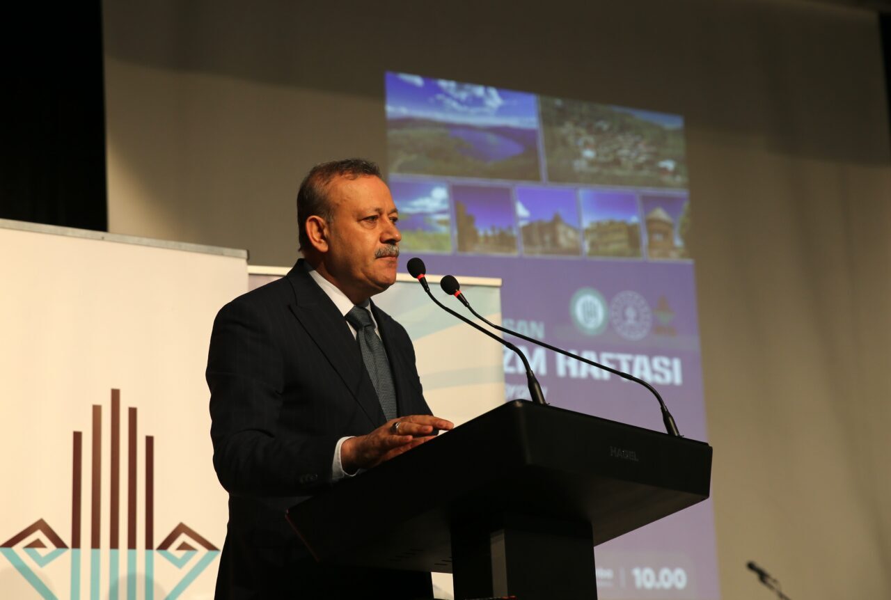 BİTLİS (AA) – Bitlis'te Turizm Haftası dolayısıyla program düzenlendi. Bitlis