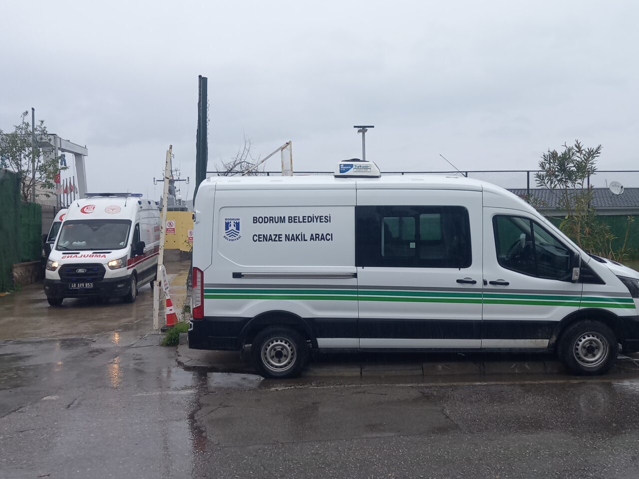 - 21 düzensiz göçmenin kurtarıldığı olayla ilgili arama kurtarma faaliyetlerine