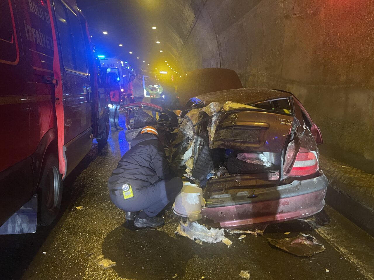 BOLU (AA) – Anadolu Otoyolu'nun Bolu Dağı Tüneli’nde arıza yapan