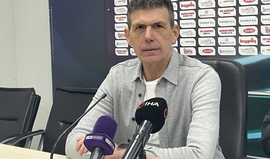 - Boluspor Teknik Direktörü Nevzat Dinçbudak:
"Serikspor'un maç kaybetmesiyle birlikte Boluspor,