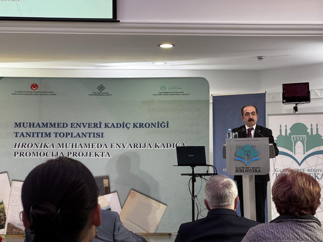 SARAYBOSNA (AA) – Bosna Hersek'in başkenti Saraybosna'da tarihçi Muhammed Enveri