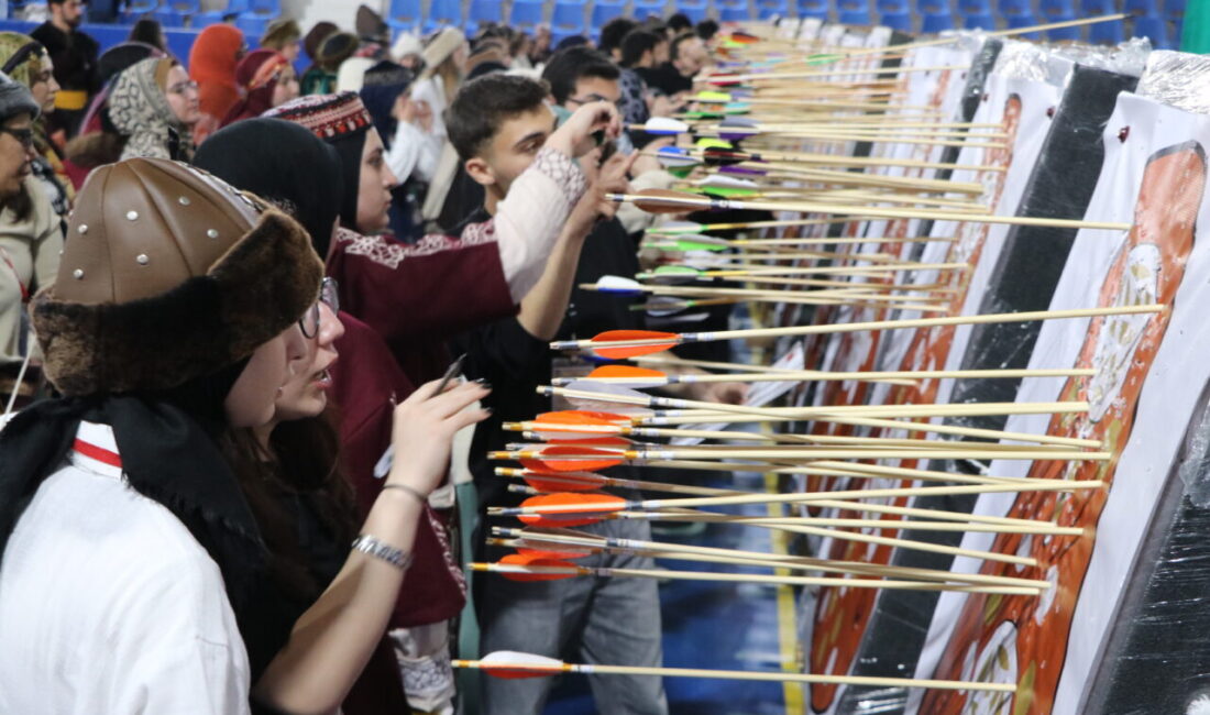 YOZGAT (AA) – Yozgat Bozok Üniversitesinde, "Tarih İçin Bir Ok