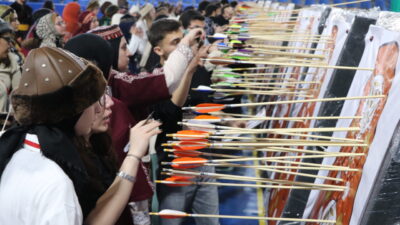 YOZGAT (AA) – Yozgat Bozok Üniversitesinde, "Tarih İçin Bir Ok