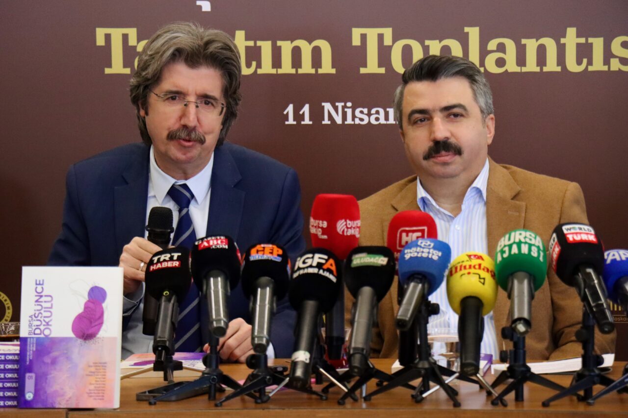 - TRT Yönetim Kurulu Başkanı ve Bursa Uludağ Üniversitesi Rektörü